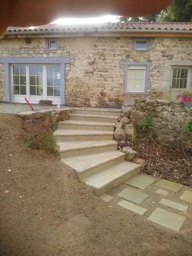 Création d'un escalier à St Etienne, Saint-Étienne, BESSARDET Paysage