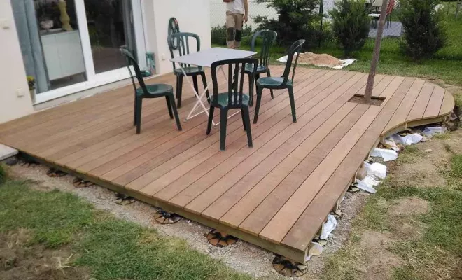 Terrasse en bois IPE à La Talaudière, Saint-Étienne, BESSARDET Paysage