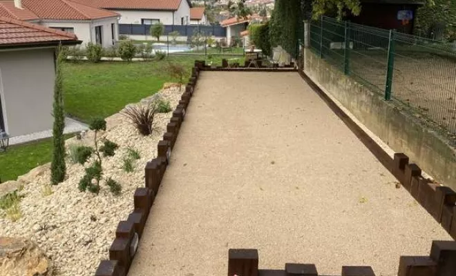 Aménagement d'un terrain de pétanque à Saint-Étienne, Saint-Étienne, BESSARDET Paysage